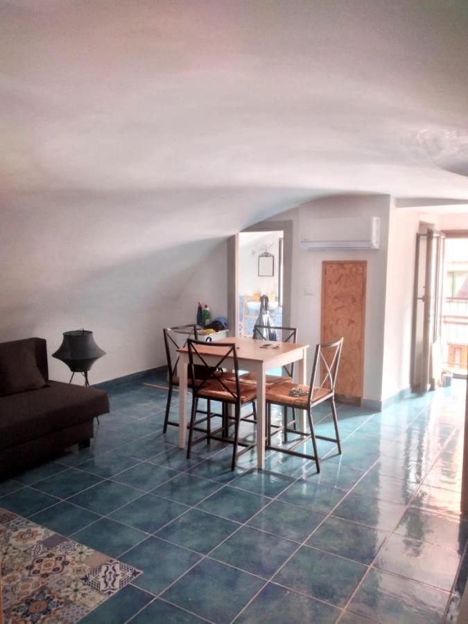 Casa Adriano Apartment Procida Luaran gambar