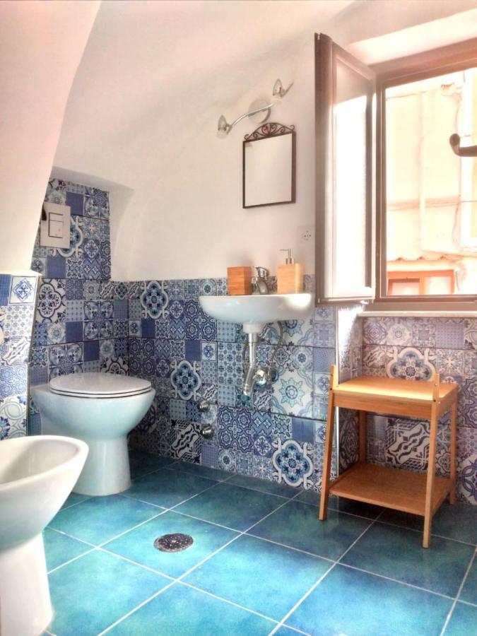 Casa Adriano Apartment Procida Luaran gambar